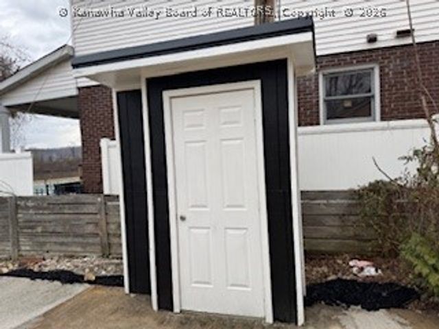 6516 Maccorkle Avenue, St Albans, WV 25177