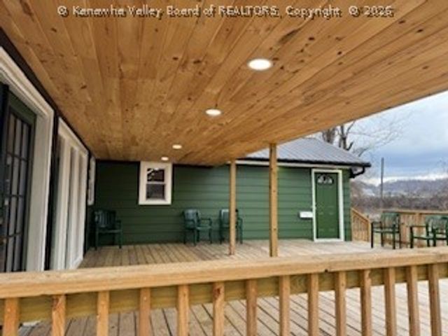 6516 Maccorkle Avenue, St Albans, WV 25177