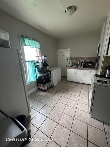 723 N Oakley Street, Saginaw, MI 48602