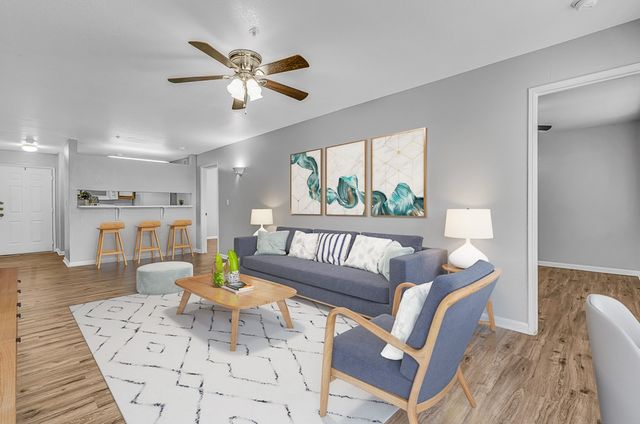 517 Southwest Parkway 301, College Station, TX 77840