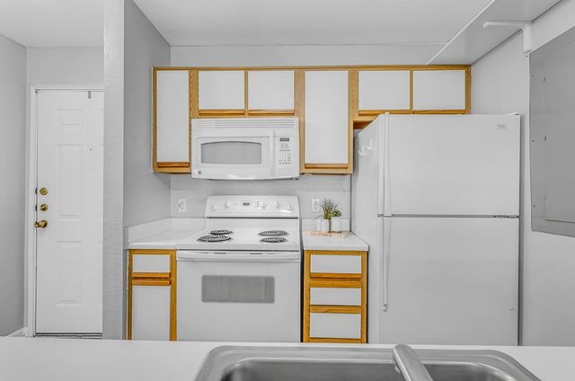 517 Southwest Parkway 301, College Station, TX 77840