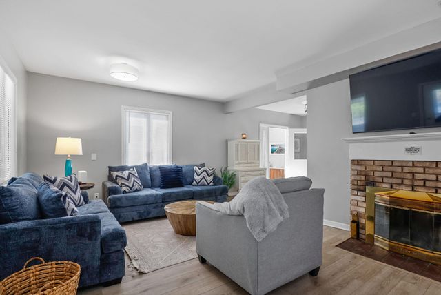 208 Lake Shore Drive, Michigan City, IN 46360