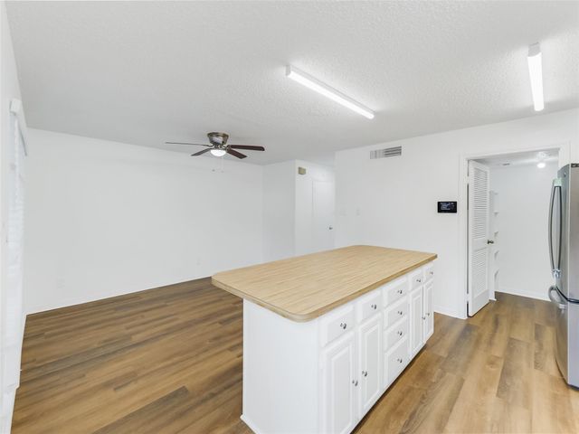 9243 Westwood Village Drive 53, Houston, TX 77036