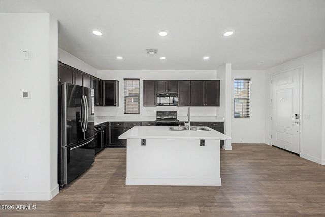3834 E BRANHAM Lane, Phoenix, AZ 85042