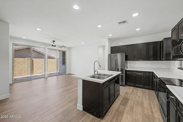 3834 E BRANHAM Lane, Phoenix, AZ 85042