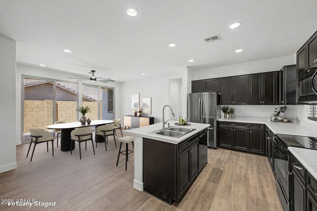 3834 E BRANHAM Lane, Phoenix, AZ 85042
