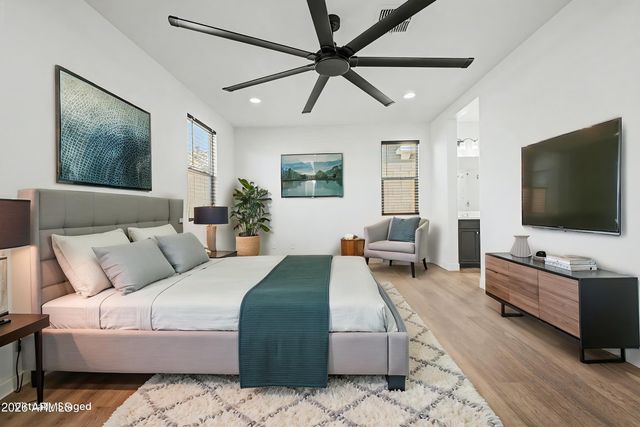 3834 E BRANHAM Lane, Phoenix, AZ 85042