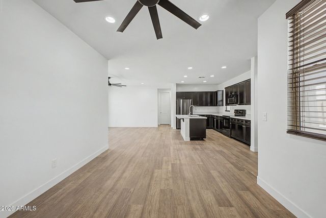 3834 E BRANHAM Lane, Phoenix, AZ 85042