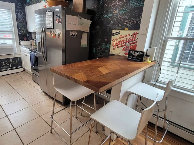 102 Broadway 1C, Newport, RI 02840