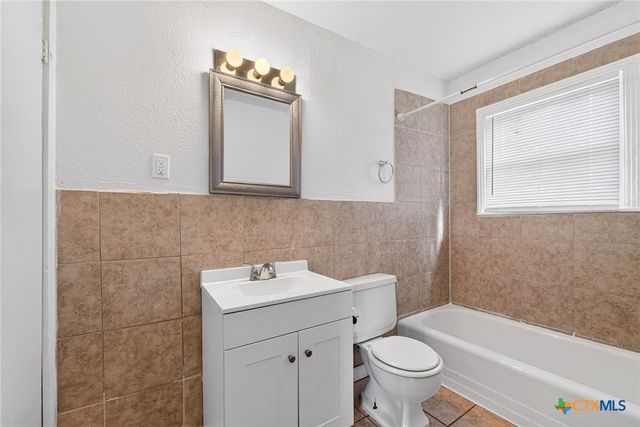 422 W Green Avenue, Killeen, TX 76541