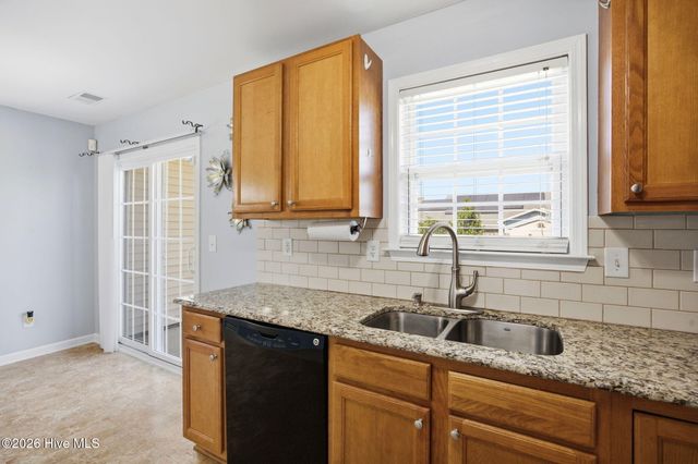 1104 Crestfield Way, Leland, NC 28451
