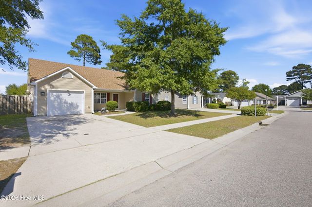 1104 Crestfield Way, Leland, NC 28451