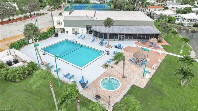 10933 Brown Pelican CIR, Estero, FL 33928