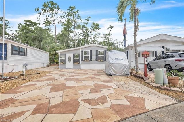 10933 Brown Pelican CIR, Estero, FL 33928