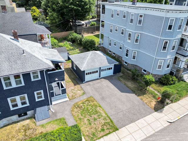21 Bradwood St, Boston, MA 02131