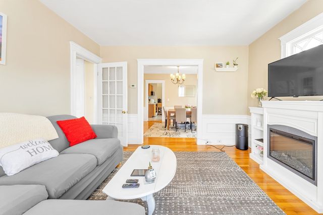 21 Bradwood St, Boston, MA 02131