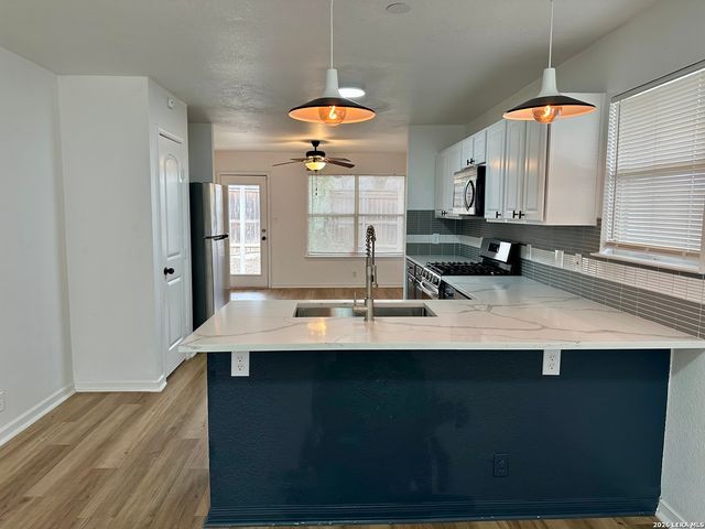 2012 Balsam Way, Round Rock, TX 78665