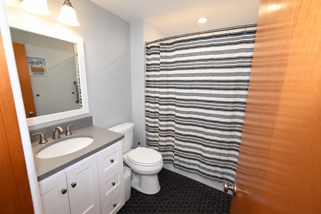 46 Litchfield Ave, Dracut, MA 01826
