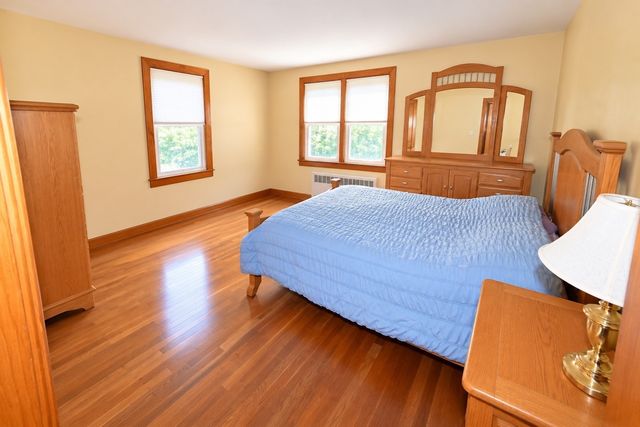 46 Litchfield Ave, Dracut, MA 01826