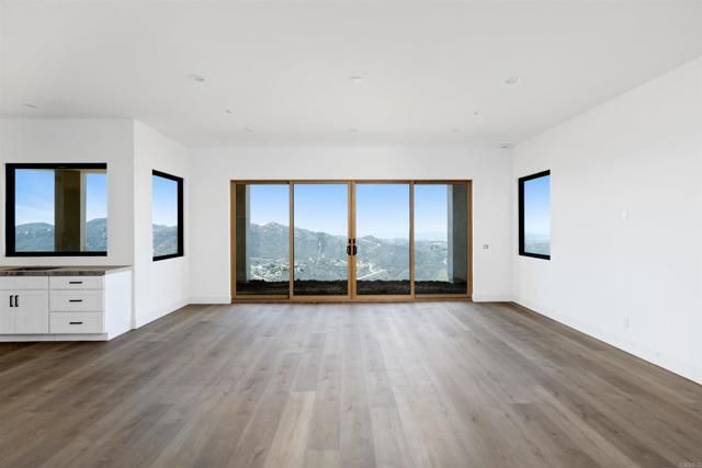 9607 Misty Meadow Lane, Escondido, CA 92026