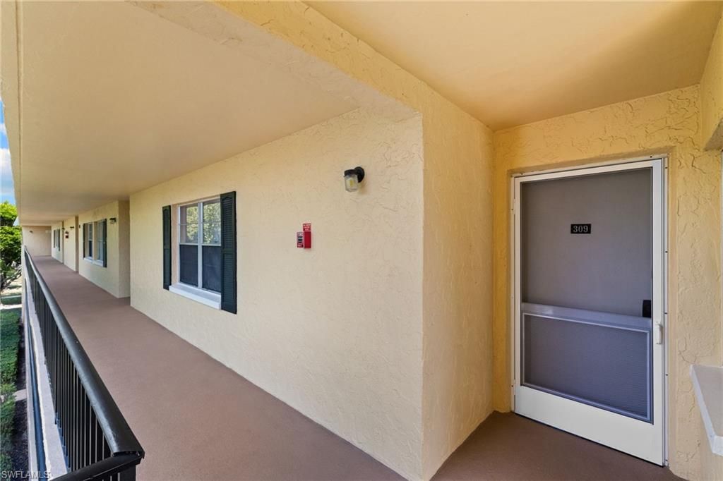 1087 Forest Lakes DR 1-309, NAPLES, FL 34105 — photo 3