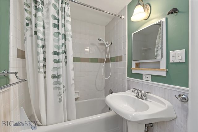 916 S 3rd Avenue, Bozeman, MT 59715
