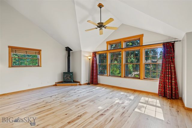 916 S 3rd Avenue, Bozeman, MT 59715