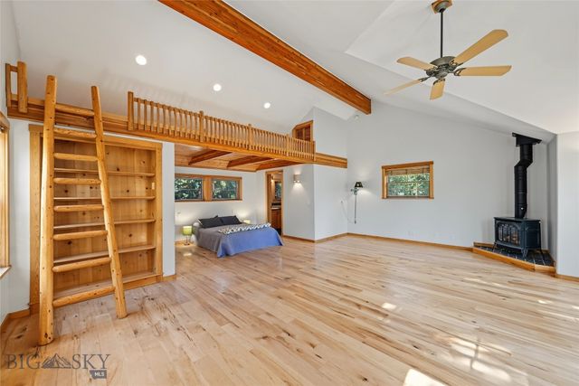 916 S 3rd Avenue, Bozeman, MT 59715
