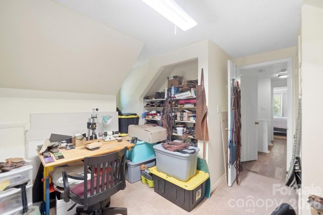 6333 Round Hill Road, Charlotte, NC 28211