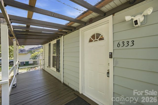 6333 Round Hill Road, Charlotte, NC 28211