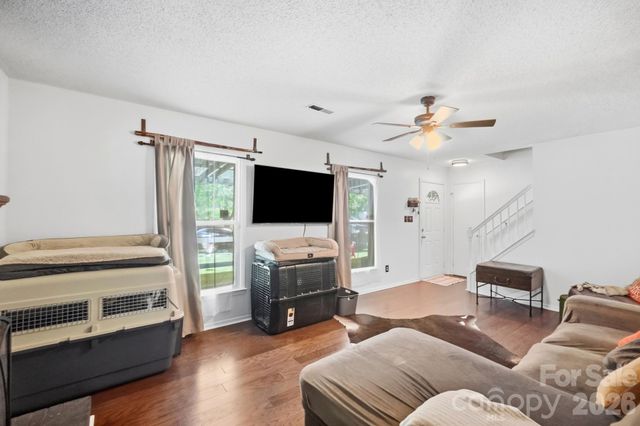 6333 Round Hill Road, Charlotte, NC 28211