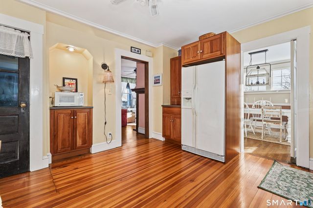 80 Cliff Street, Naugatuck, CT 06770