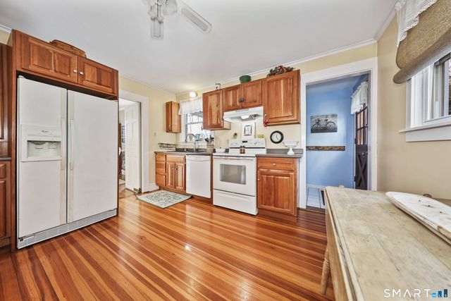 80 Cliff Street, Naugatuck, CT 06770