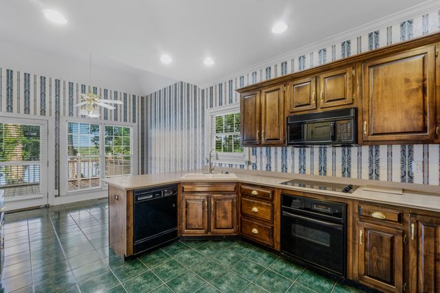 9219 Rocky Point Road, Soddy Daisy, TN 37379