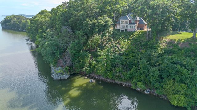 9219 Rocky Point Road, Soddy Daisy, TN 37379