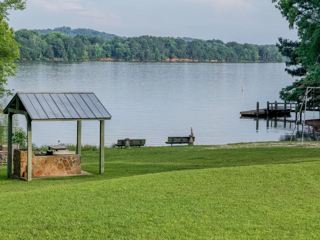 9219 Rocky Point Road, Soddy Daisy, TN 37379