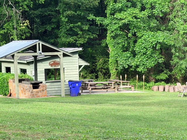 9219 Rocky Point Road, Soddy Daisy, TN 37379