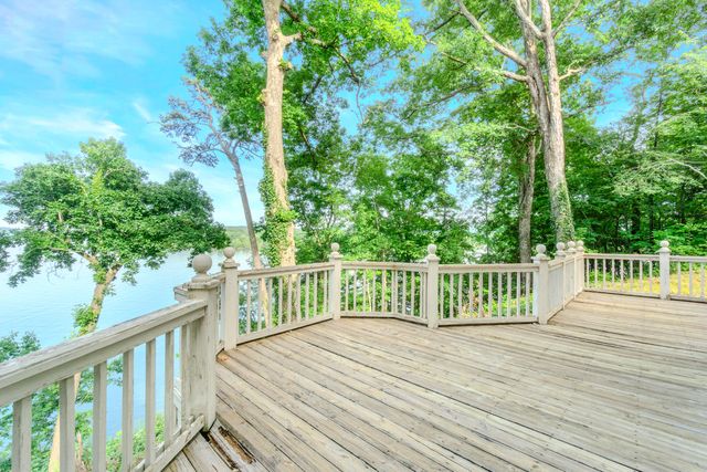 9219 Rocky Point Road, Soddy Daisy, TN 37379