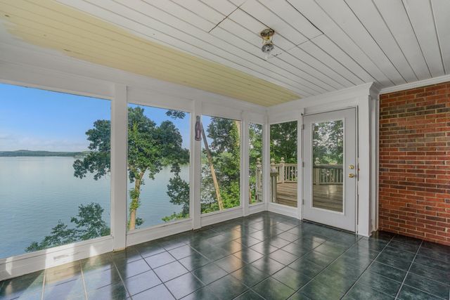 9219 Rocky Point Road, Soddy Daisy, TN 37379