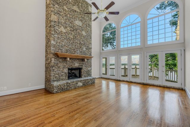 9219 Rocky Point Road, Soddy Daisy, TN 37379