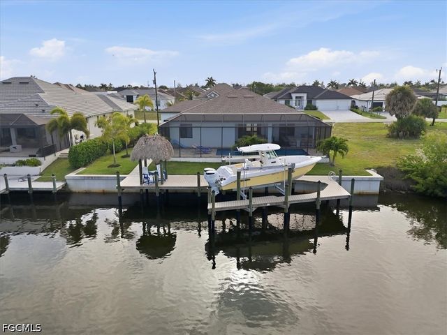 105 SW 36th PL, Cape Coral, FL 33991