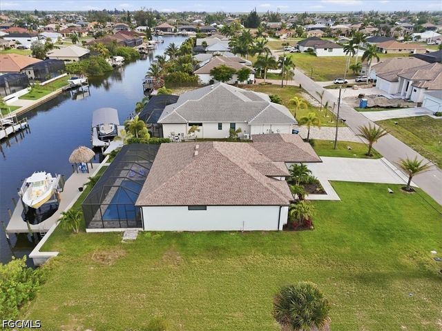105 SW 36th PL, Cape Coral, FL 33991
