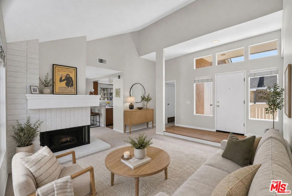 163 Greenfield, Irvine, CA 92614 — exterior