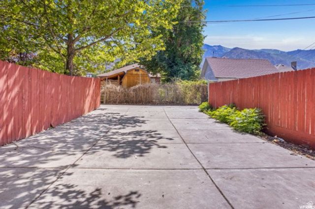2562 QUINCY AVE, Ogden, UT 84401