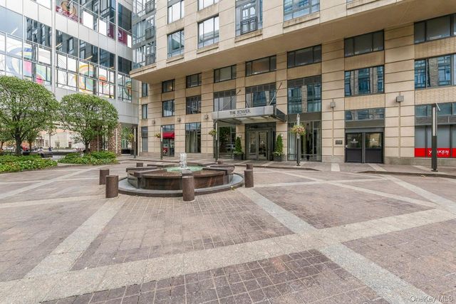 10 City Place 2B, White Plains, NY 10601