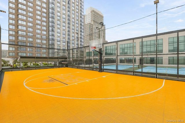 10 City Place 2B, White Plains, NY 10601