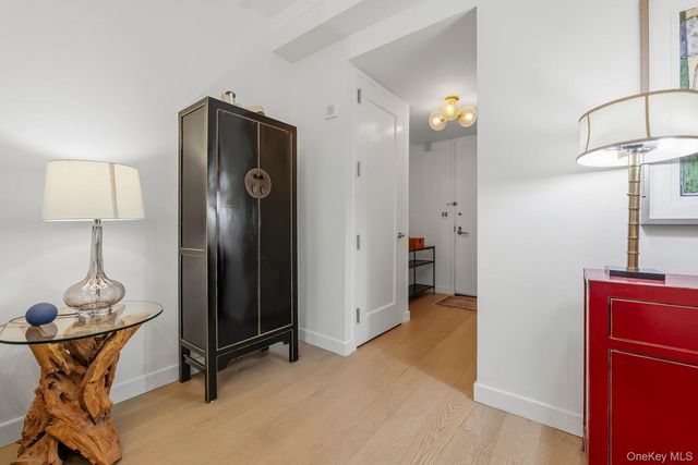 10 City Place 2B, White Plains, NY 10601