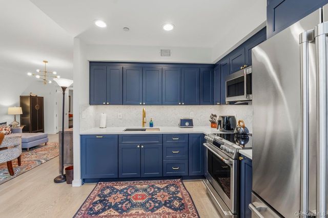 10 City Place 2B, White Plains, NY 10601