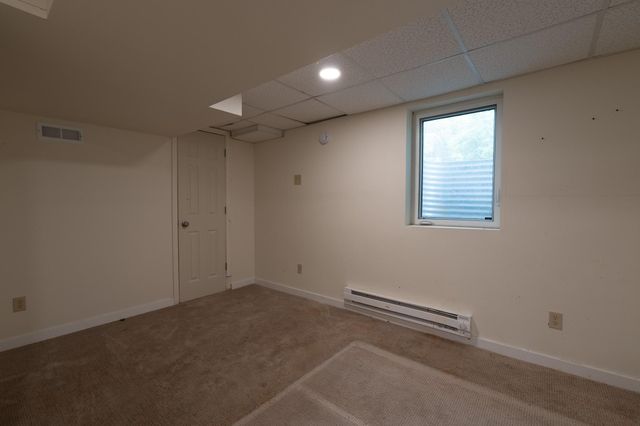 915 College Street N, Fargo, ND 58102
