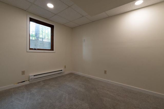 915 College Street N, Fargo, ND 58102